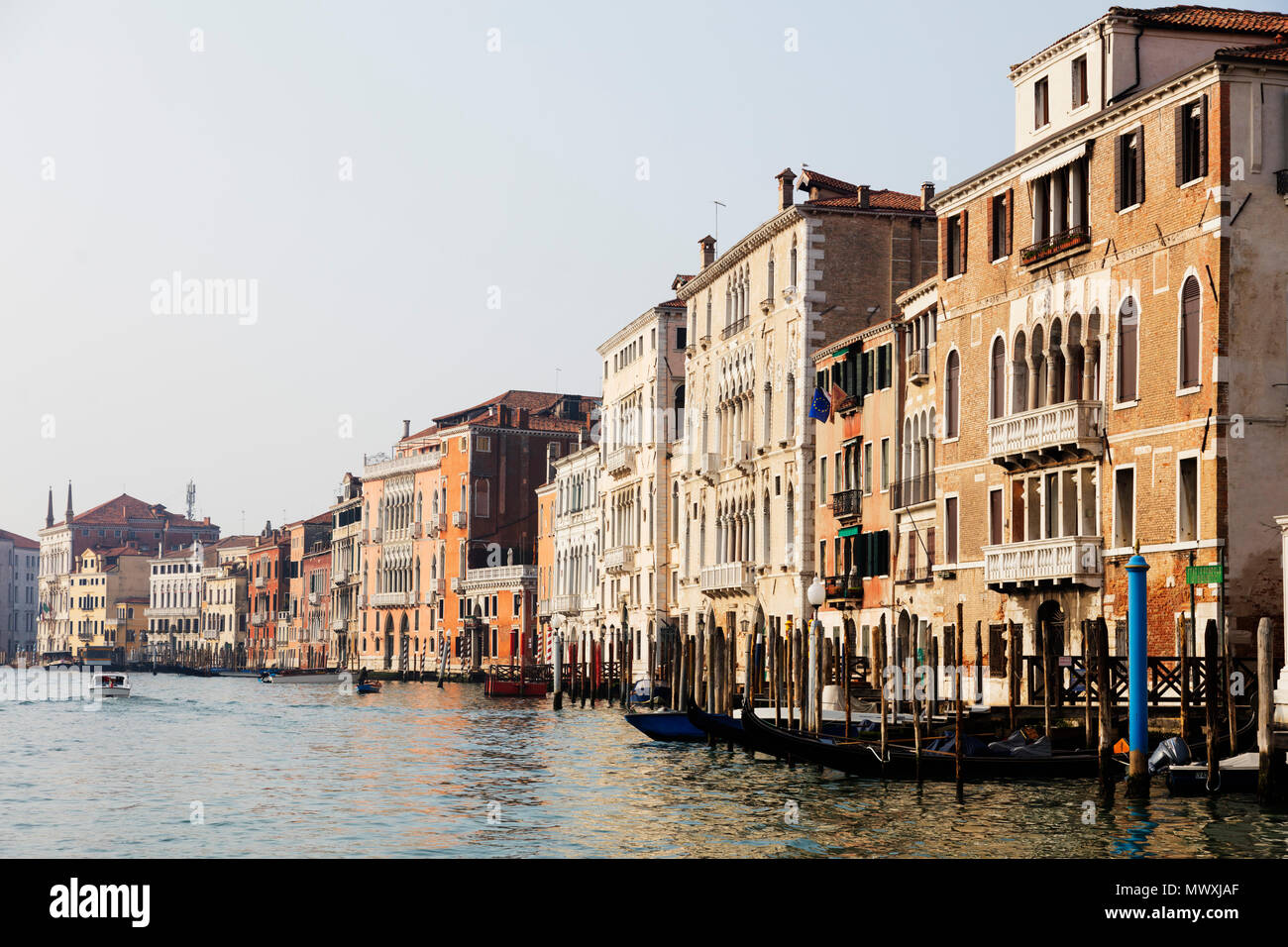 Historischen venezianischen Gebäude am Canale Grande, Venedig, UNESCO-Weltkulturerbe, Venetien, Italien, Europa Stockfoto