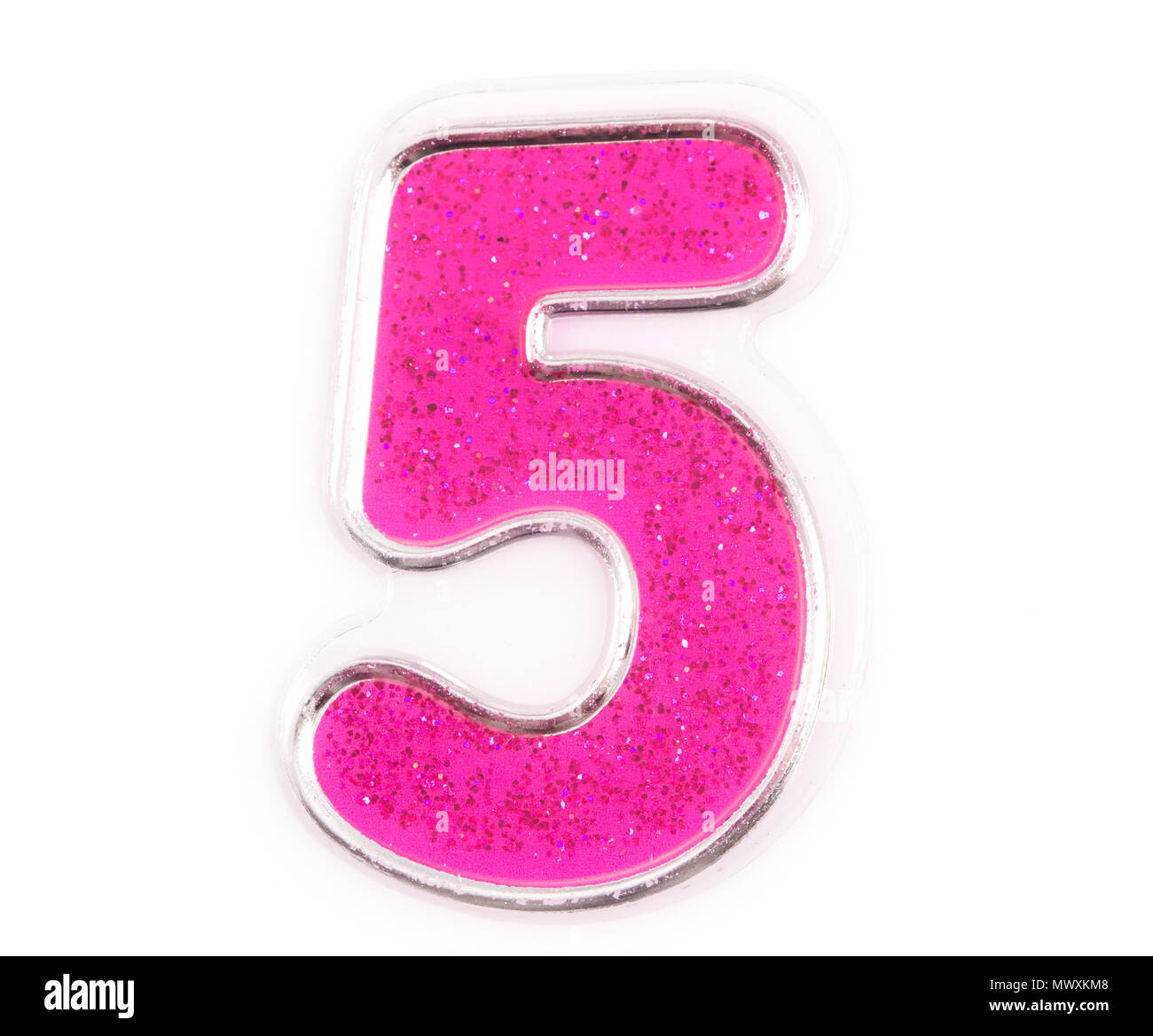 Brief Nr. 5 Symbol rosa Farbe auf weißem Hintergrund, Rosa Anzahl Symbol. Stockfoto