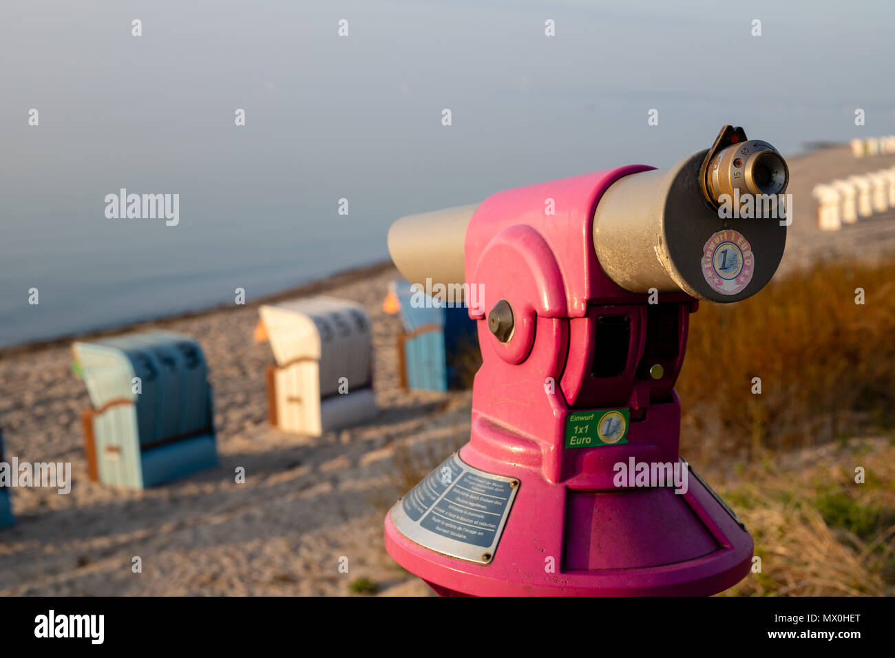 Landschaft geschossen von Pay-Teleskop am Ostsee Strand Stockfoto