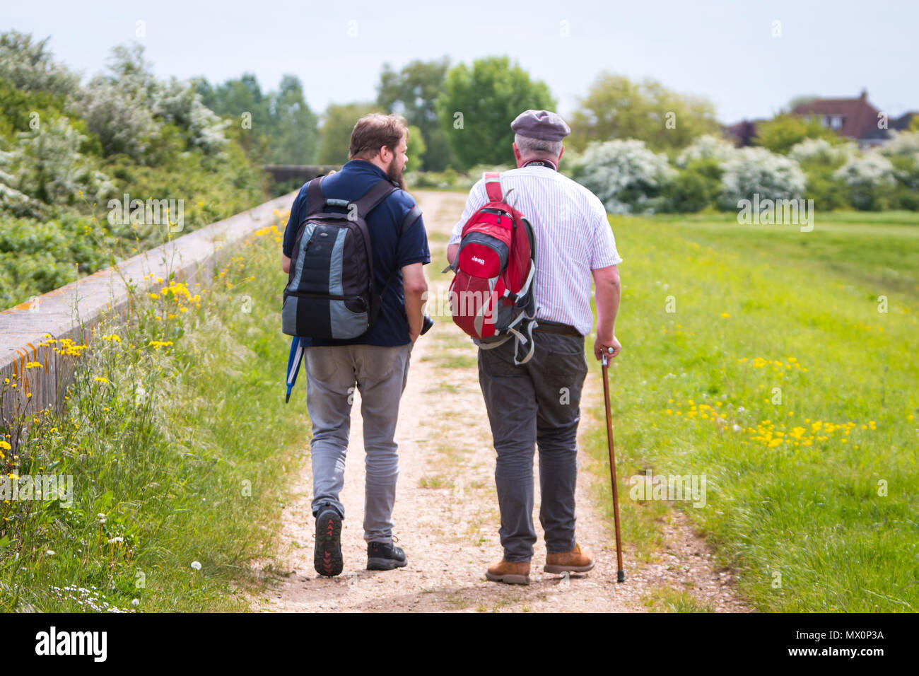 Wanderer zu Fuß entfernt von der Kamera Stockfoto