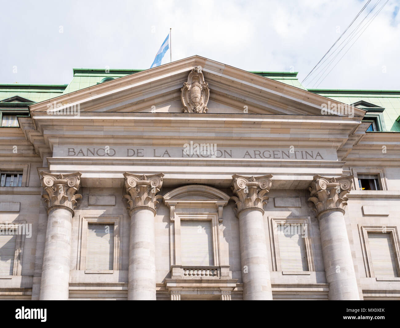 Fassade des Gebäudes der Banco de la Nación Argentina, Nationalbank von Argentinien auf der Plaza de Mayo im Zentrum der Hauptstadt Buenos Aires, Argentin Stockfoto