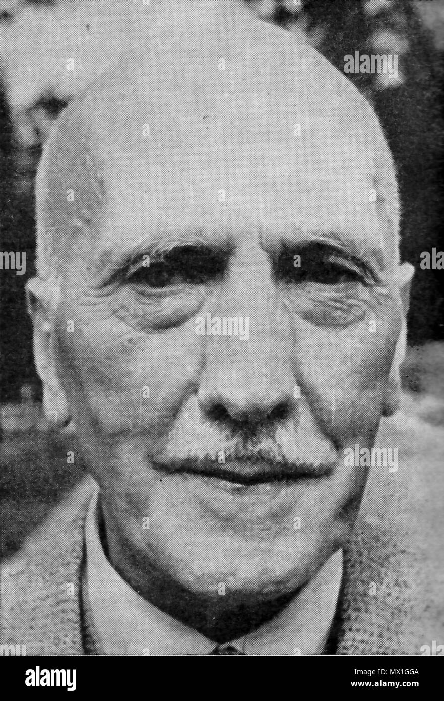 . Slovenčina: Gyula Komarnicki (* 22. február 1885 - † 27. August 1975 Budapešť), Bol maďarský horolezec s poľskými predkami, ktorý v Tatrách vykonal vyše 100 stenových prvovýstupov ein Bol autorom prvého obsiahleho horolezeckého sprievodcu po Vysokých Tatrách. 4 Januar 2016, 11:34:20 unbekannt - neznámy 261 Gyula Komarnicki Stockfoto