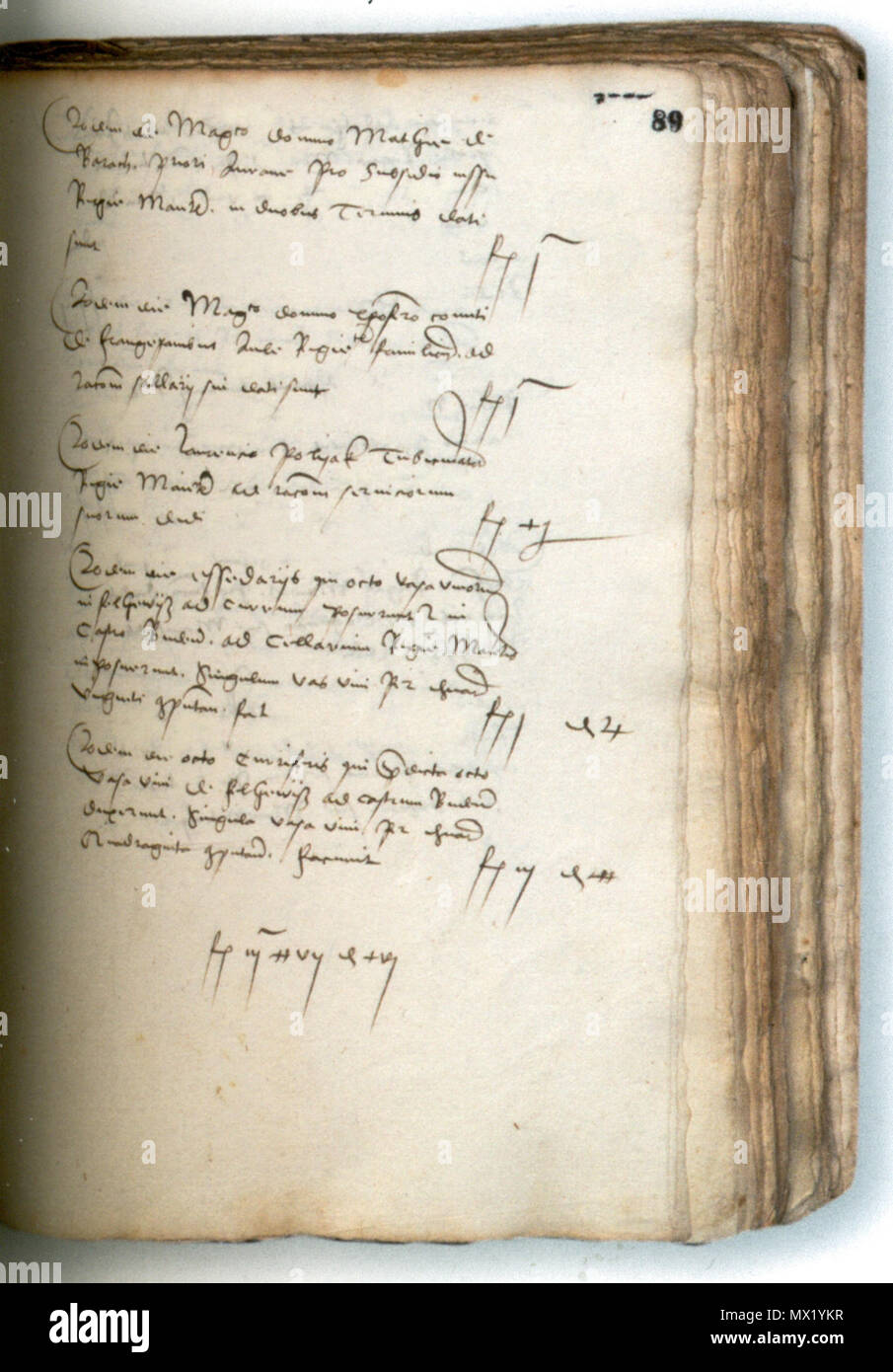 . Englisch: Seite aus dem Konto Buch von Ludwig II., König von Ungarn Magyar: II. Lajos király 1525. Évi számadáskönyvének egy oldala. 1525. Von Szilas aus dem Buch Hétköznapi korában élet Mátyás Király (2008) 463 Seite aus dem Konto Buch von Ludwig II., König von Ungarn, 1525-2 gescannt Stockfoto