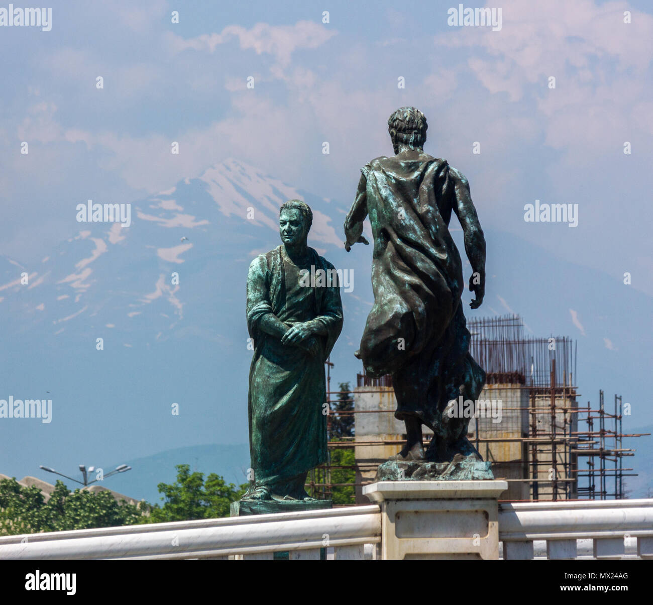 Statuen auf einer Brücke in Skopje, Republik Mazedonien Stockfoto