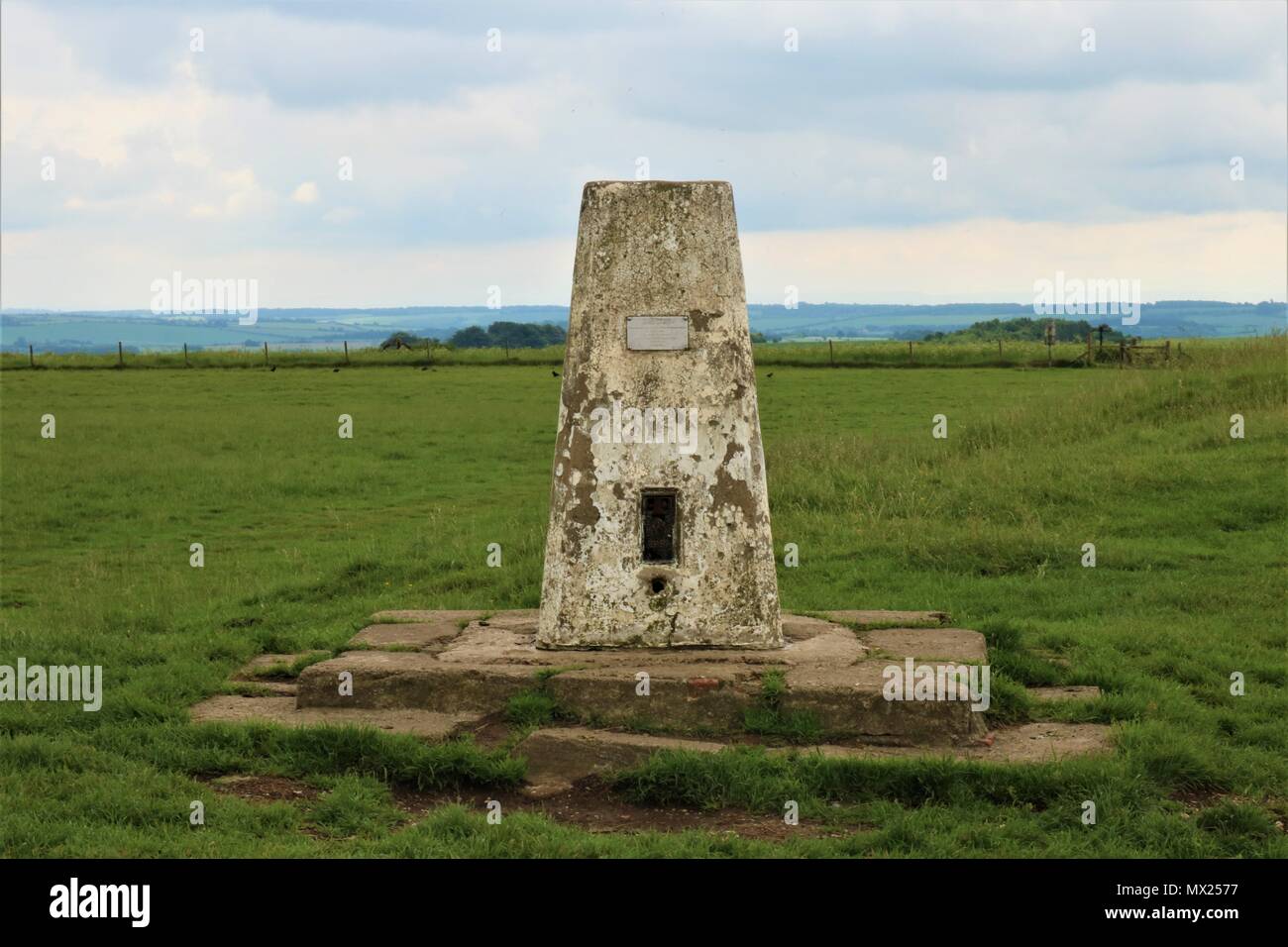 Ordnance Survey Denkmal in Uffington Castle Website in Oxfordshire, UK Stockfoto
