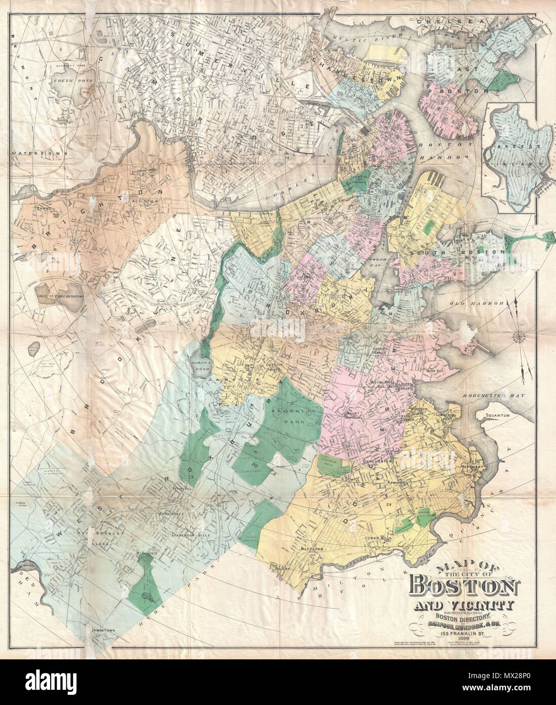 . Karte von der Stadt Boston und Umgebung. Englisch: Eine äußerst attraktive großformatige Karte von Boston für die 1896 von Sampson und Murdock's Boston Verzeichnis veröffentlicht. Deckt die Metropolitan Boston Bereich und seinem unmittelbaren Umland einschließlich Charlestown, Somerville, Brookline, Brighton, West Roxbury, Jamaika, Roxbury, South Boston, Dorchester und East Boston. Zeigt Jamaika Teich und dem Fenway, Namen der Boston Common, Harvard College, Franklin, Franklin Park und zahlreichen öffentlichen und kommunalen Gebäuden. Detaillierte auf die Straßenebene. Hand gefärbt. Veraltet und 1895 von Samps urheberrechtlich geschützt Stockfoto