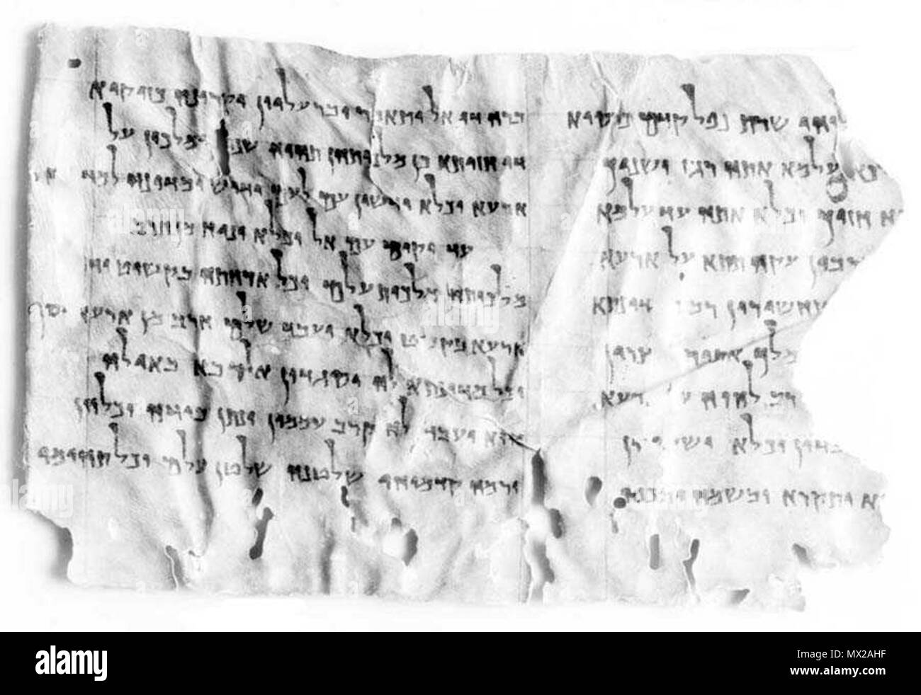 . Polski: Rękopis z Qumran Q 4 246 Deutsch: 4 Q 246, einer der Schriftrollen vom Toten Meer bei Qumran gefunden. 5. Mai 2012. Unbekannt 17 4 q 246 - Manuskript Stockfoto