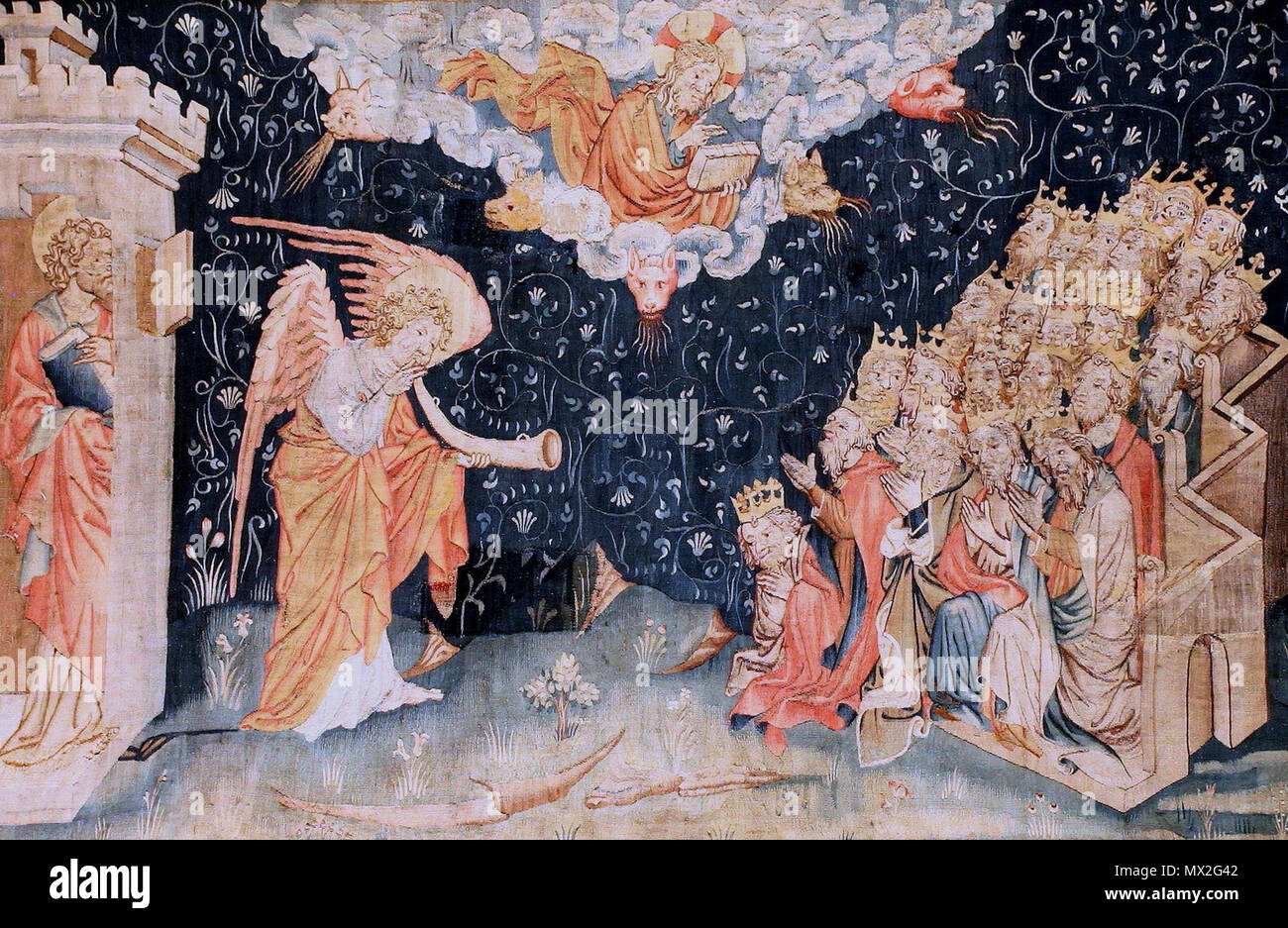 . Tapisserie de l'Apocalypse. zwischen 1377 und 1382. Jean Bondol und Nicholas Bataille 588 Tapisserie de l'Apocalypse - 7 Trompete - Anbetung im Himmel Stockfoto
