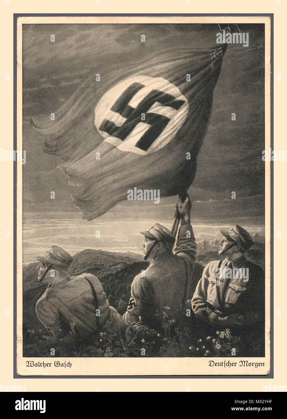 1930 Nazideutschland Propaganda Postkarte 1933. "Deutsche morgen "Drei SA-Männer in Uniform mit Hakenkreuz Armbinden mit einem großen Hakenkreuz Flagge über einem deutschen Landschaft Sonnenaufgang Stockfoto
