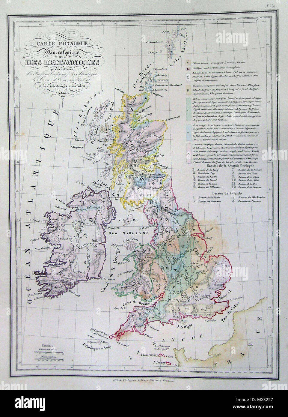 . Carte Körperbau et Mineralogiquedes iles Brittanique…. Englisch: Dieses ist ein wunderschönes, 1837 Kupferstich Lithographie Karte der Britischen Inseln, darunter England, Schottland und Irland. Der Text ist auf französisch. . 1837 7 1837 Malte-Brun Karte von den Britischen Inseln (England, Schottland, Irland) - Geographicus - BritishIsles-MB-1941 Stockfoto