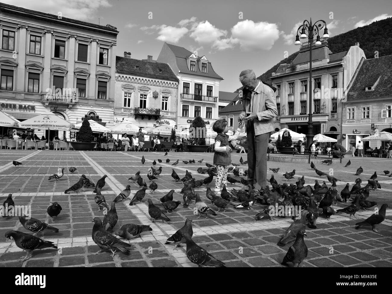 BRASOV, Rumänien - Mai, 2018. Brasov Rat Square, erstaunliche Touristen Attraktion in Brasov, Rumänien. Stockfoto