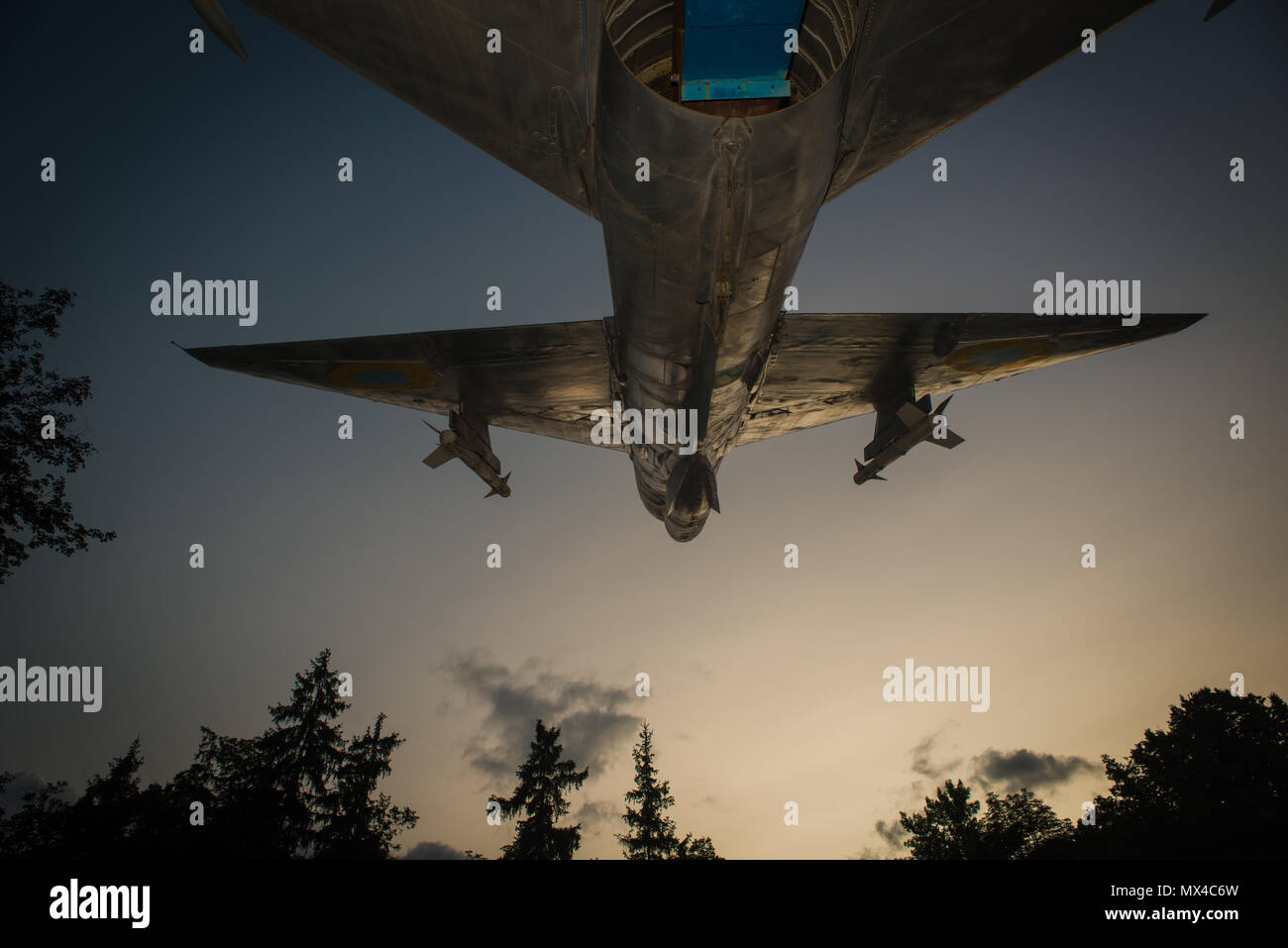 Ein Denkmal für die MIG figter in Charkow, Ukraine, in der Nähe des militärischen Piloten Schule Stockfoto