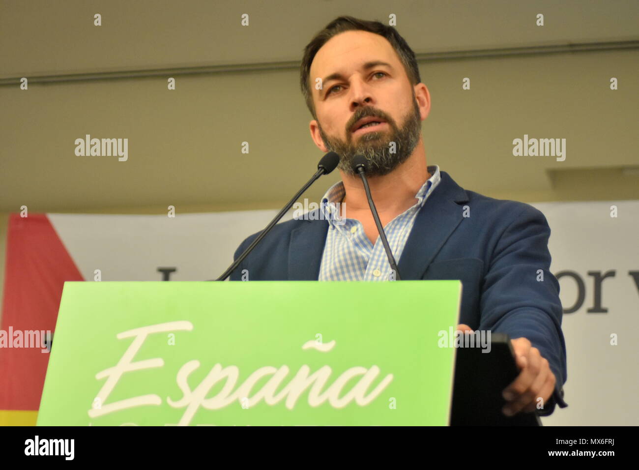 Barcelona, Spanien. 3. Juni 2018. Der nationale Präsident von VOX Santiago Abascal in Barcelona sprechen während der Veranstaltung. VOX Partei gehalten zu einer politischen Veranstaltung in Barcelona mit dem Ziel des Verbots pro'' "Unabhängigkeit politische Formationen. Credit: Ramon Costa/SOPA Images/ZUMA Draht/Alamy leben Nachrichten Stockfoto