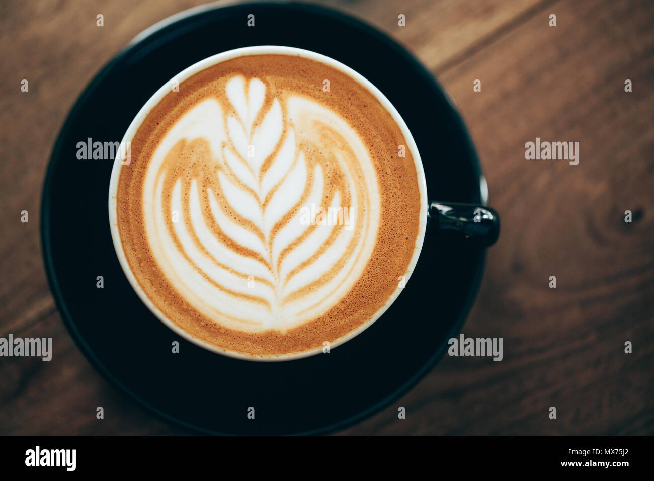 Cappuccino mit schönen Schaum Stockfoto