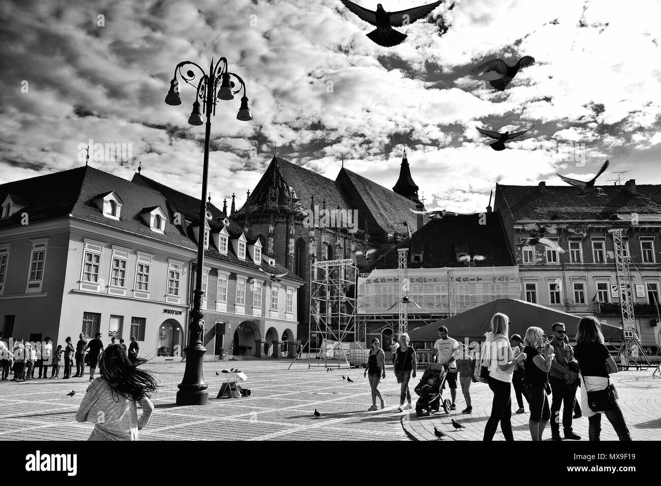 BRASOV, Rumänien - Mai, 2018. Brasov Rat Square, erstaunliche Touristen Attraktion in Brasov, Rumänien. Stockfoto