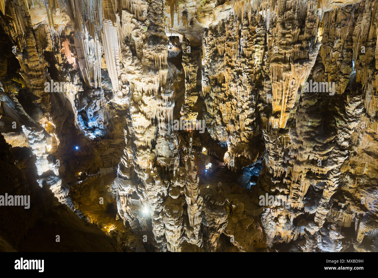 Grotte des Demoiselles ist beeindruckend Wahrzeichen von Frankreich von der Natur geschaffen Stockfoto