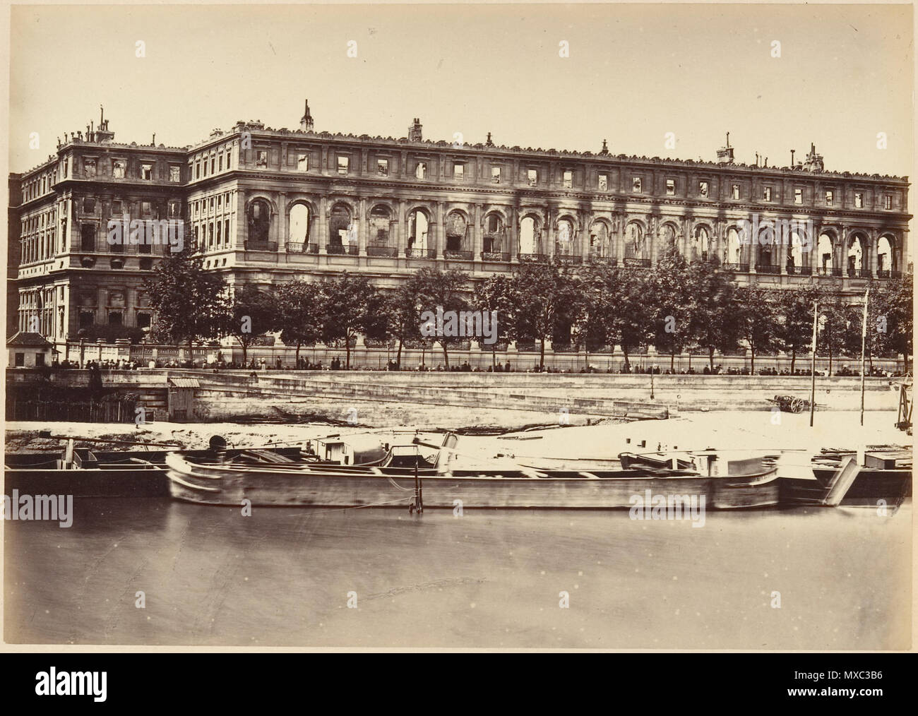 . Englisch: Les Ruinen de Paris et de ses Umgebung 1870-1871: Cent Fotografien: Premier Volume. Par A. Liébert, text Gleichheit Alfred d'Aunay. Autor: Alfred d'Aunay (Französisch) Datum: 1870-71 Medium: Eiweiß silber Drucke von glasnegative Abmessungen: Bilder ca.: 19 x 25 cm (7 1/2 x 9 13/16 in.), oder die umgekehrte Montage: 32,8 x 41,3 cm (12 15/16 x 16 1/4 in.), oder die umgekehrte Klassifizierung: Alben Kreditlinie: Joyce F. Menschel Fotografie Bibliothek Fund, 2007 Beitritt Artikelnummer: 2007.454.1.1-.33. 1870 - 71. Alphonse J. Liébert (Französisch, 1827-1913) 369 Les Ruinen de Paris et de ses Umgebung 1870-1871, Stockfoto