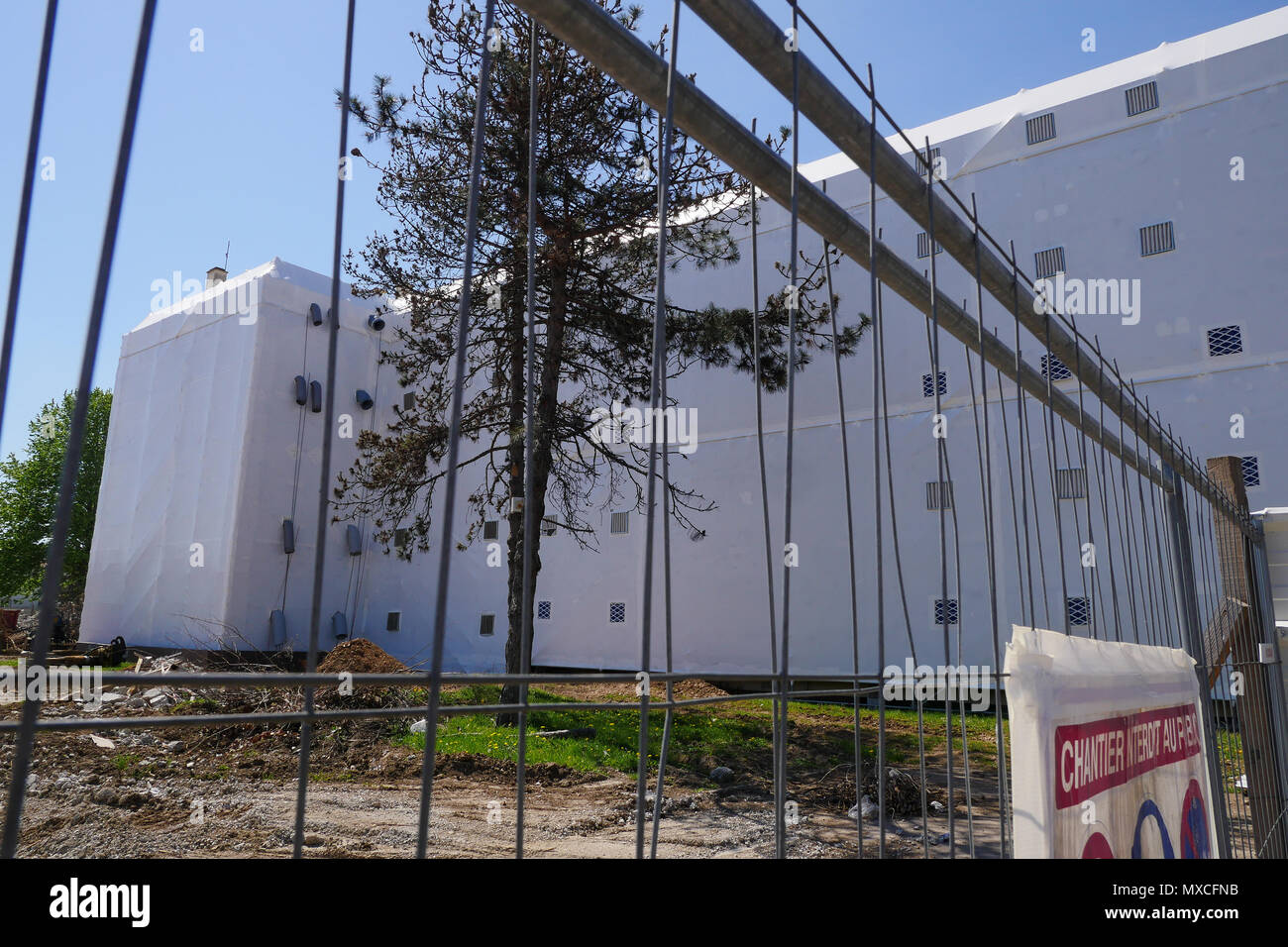 Asbestsanierungsarbeiten in peripheren Vorort von Lyon, Frankreich Stockfoto