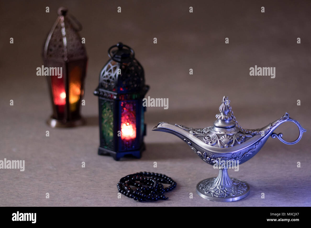 Laternen und Alten Ägypten Aladins Wunderlampe für Ramadan Kareem/Eid al-Fitr Mubarak Stockfoto
