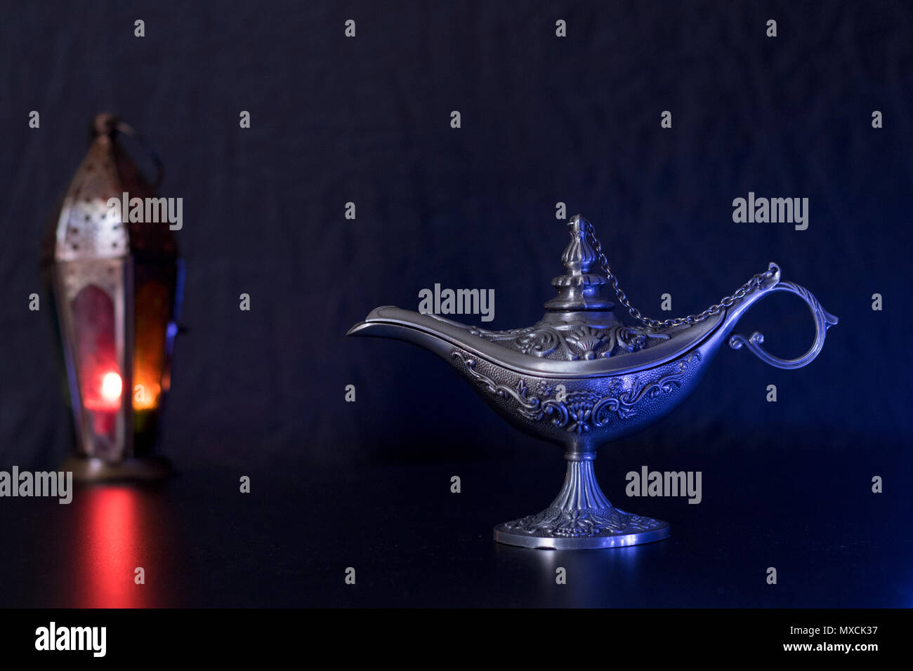 Laternen und Alten Ägypten Aladins Wunderlampe für Ramadan Kareem/Eid al-Fitr Mubarak Stockfoto