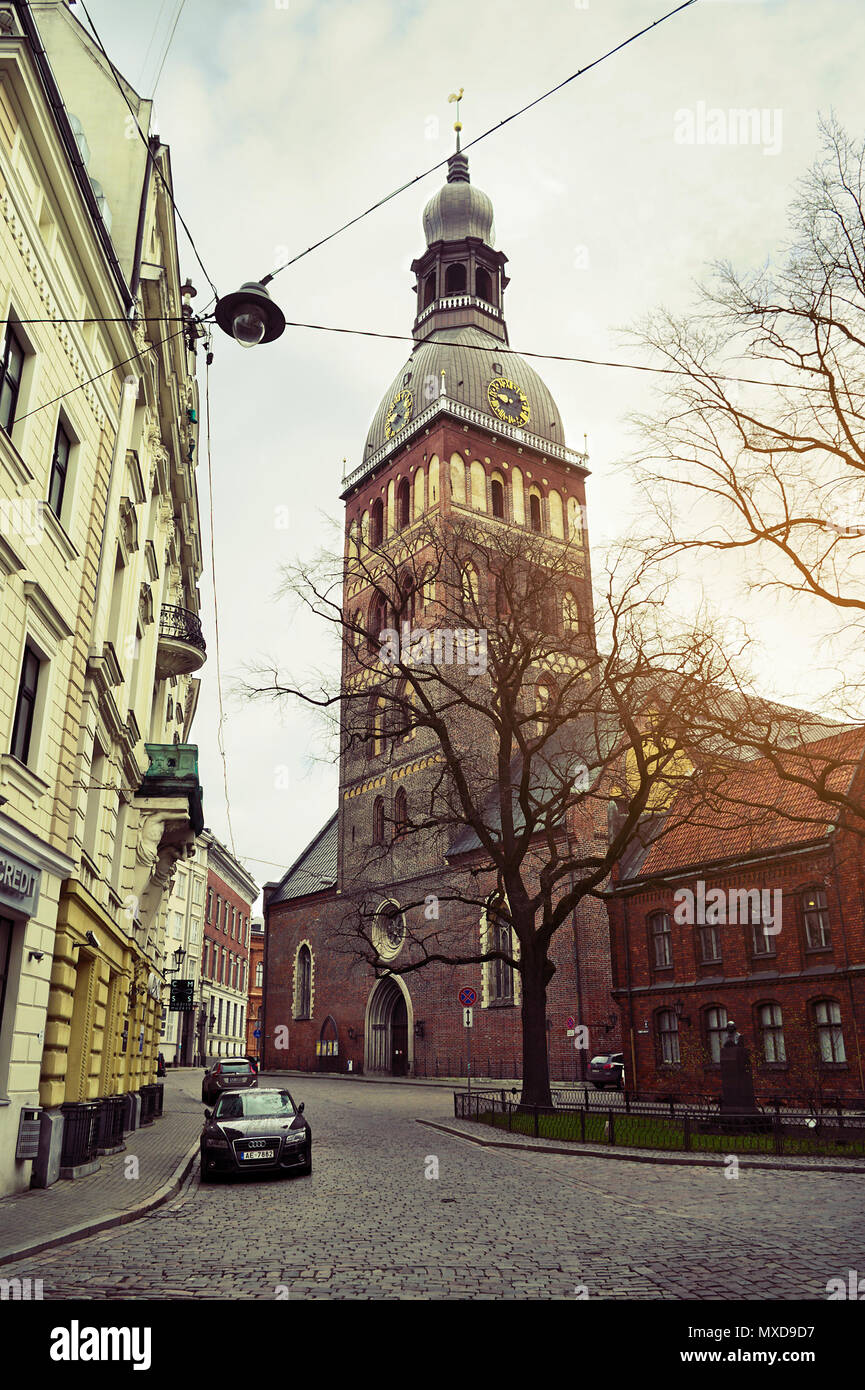 Riga, Lettland. Evangelisch-lutherische Kathedrale, Rigas Doms in Riga. Retro Vintage Style. Stockfoto