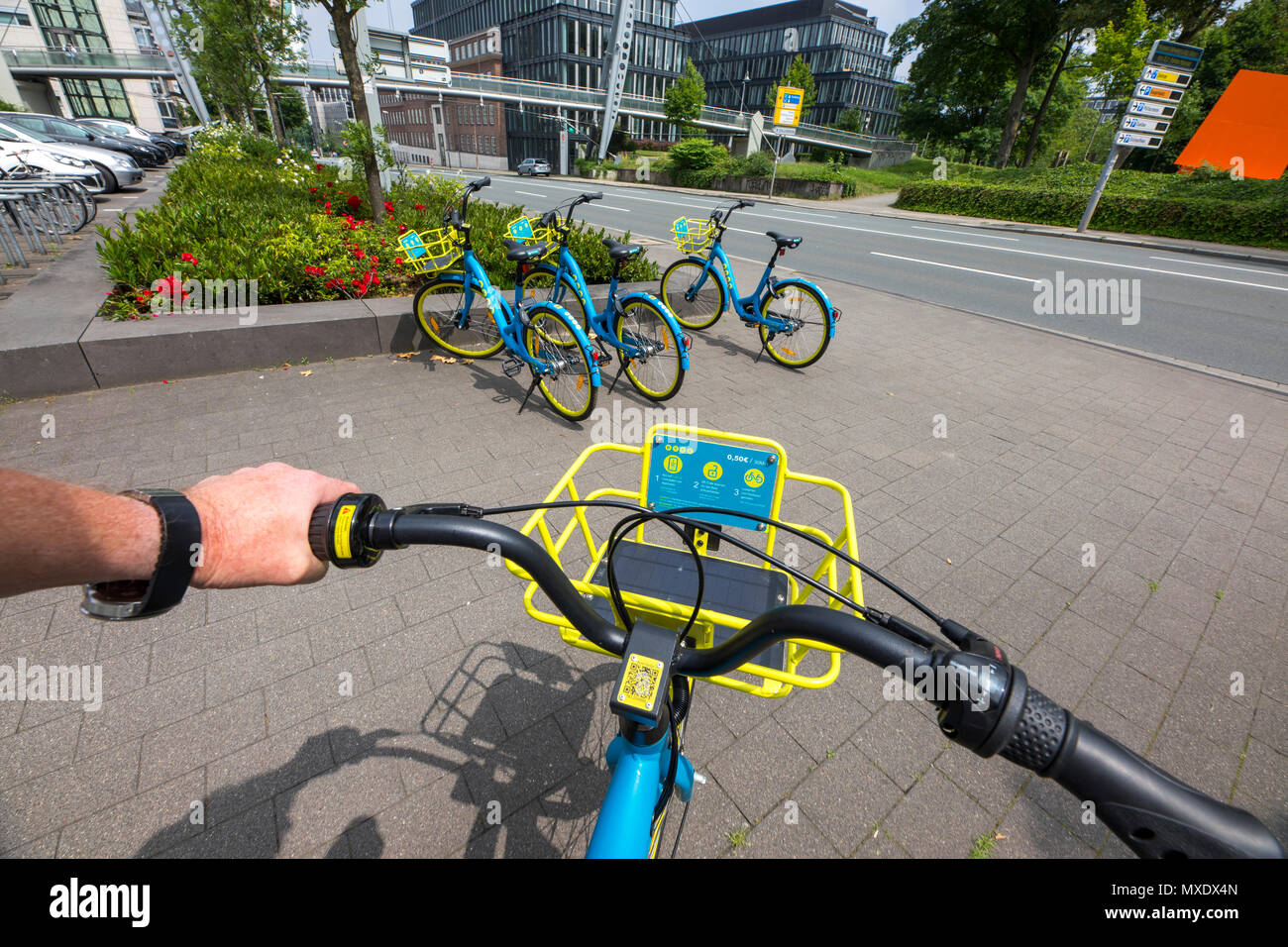 Mieten, Fahrrad, Bike, Fahrräder durch den Provider Byke, hier in Essen, Deutschland, Fahrrad mieten über den App, die Fahrt im Zeitintervall berechnet wird, können Sie Stockfoto