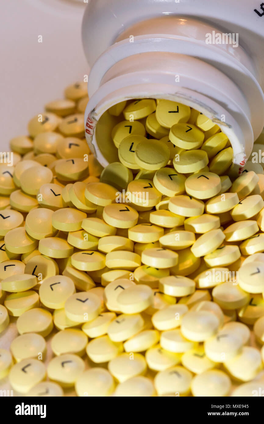 Baby aspirin Fotos und Bildmaterial in hoher Auflösung Alamy