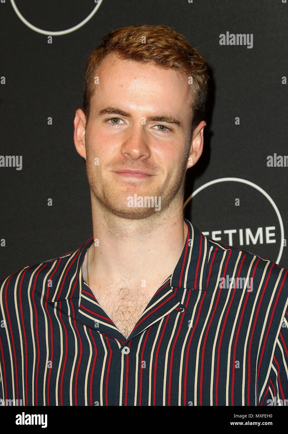 Lebensdauer Hosts Nachmittagstee in der Feier von der Premiere von "Harry & Meghan: ein Königliches Romanze" Das Peninsula Hotel in Beverly Hills, Kalifornien. Mit: Murray Fraser Wo: Los Angeles, Kalifornien, Vereinigte Staaten, wenn: 03. Mai 2018 Credit: Adriana Barraza/WENN.com M. Stockfoto Lebensdauer Hosts Nachmittagstee in der Feier von der Premiere von "Harry & Meghan: ein Königliches Romanze" Das Peninsula Hotel in Beverly Hills, Kalifornien. Mit: Murray Fraser Wo: Los Angeles, Kalifornien, Vereinigte Staaten, wenn: 03. Mai 2018 Credit: Adriana Barraza/WENN.com M. Stockfoto