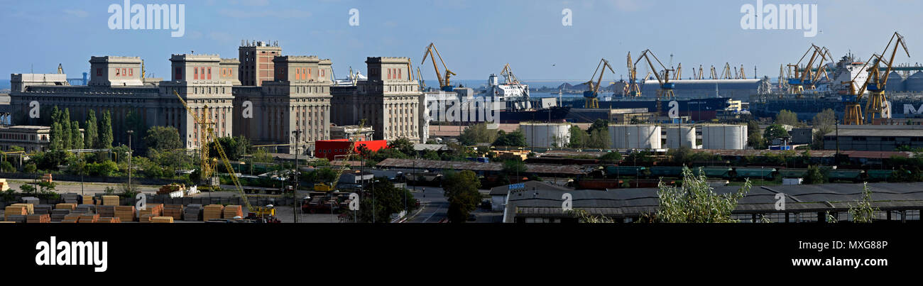 Panoramablick in Richtung Anghel Saligny Silos an Constanța Hafen Stockfoto