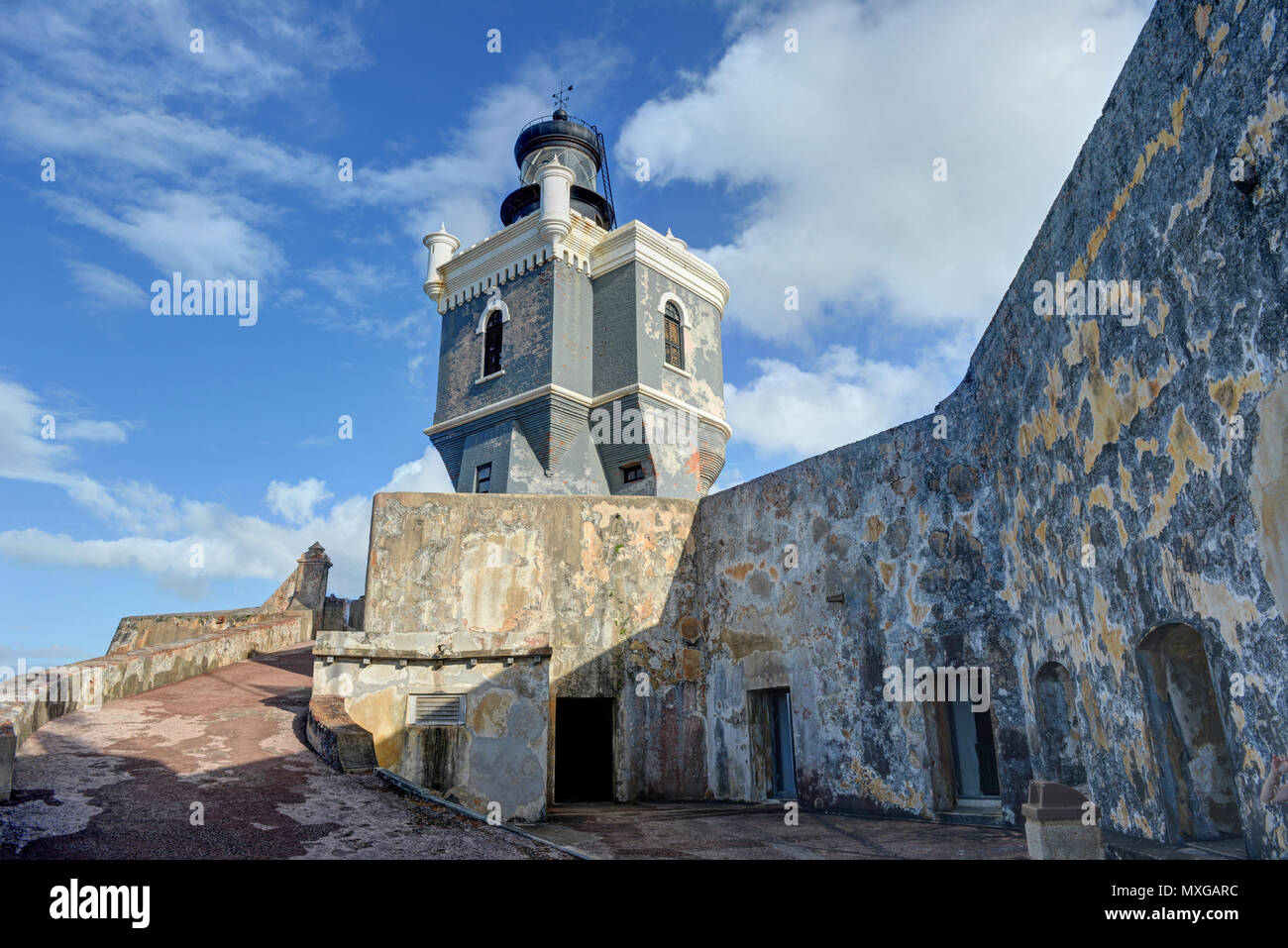 El Morro Fort. San Juan, Puerto Rico mit blauer Himmel Stockfoto