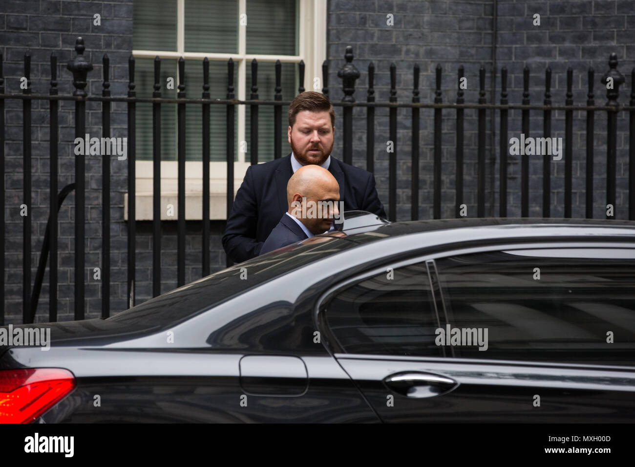 London, Großbritannien. 4. Juni 2018. Führer von einigen der größten Unternehmen im Vereinigten Königreich kommen in Downing Street 10 für ein Treffen bei dem Premierminister Theresa May und Minister der Regierung erwartet wird, dass sie zur Verfügung zu stellen mit einem bezüglich Brexit Gespräche zu aktualisieren. Credit: Mark Kerrison/Alamy leben Nachrichten Stockfoto