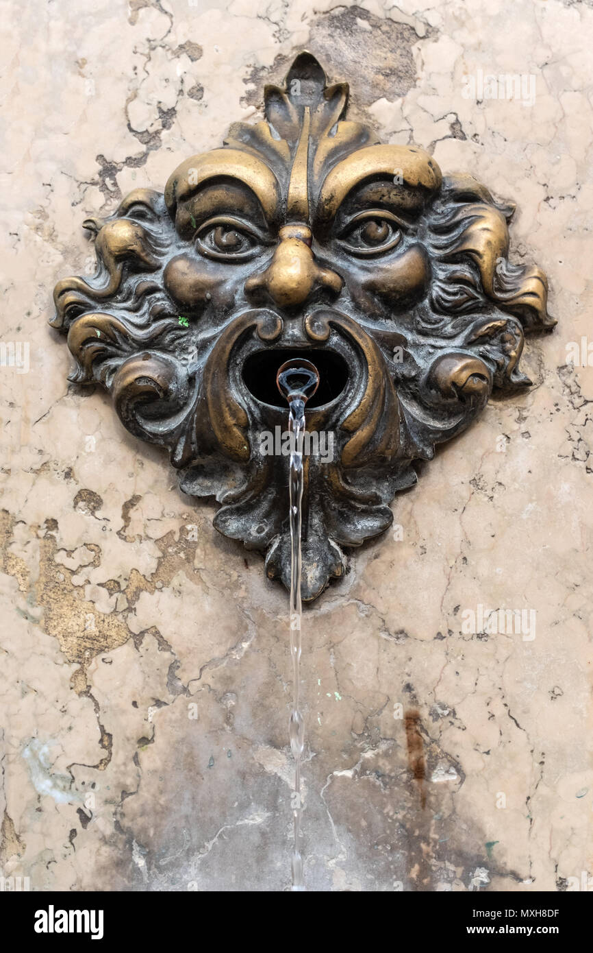 Dekorative Gesicht Brunnen, Venedig, Italien Stockfoto