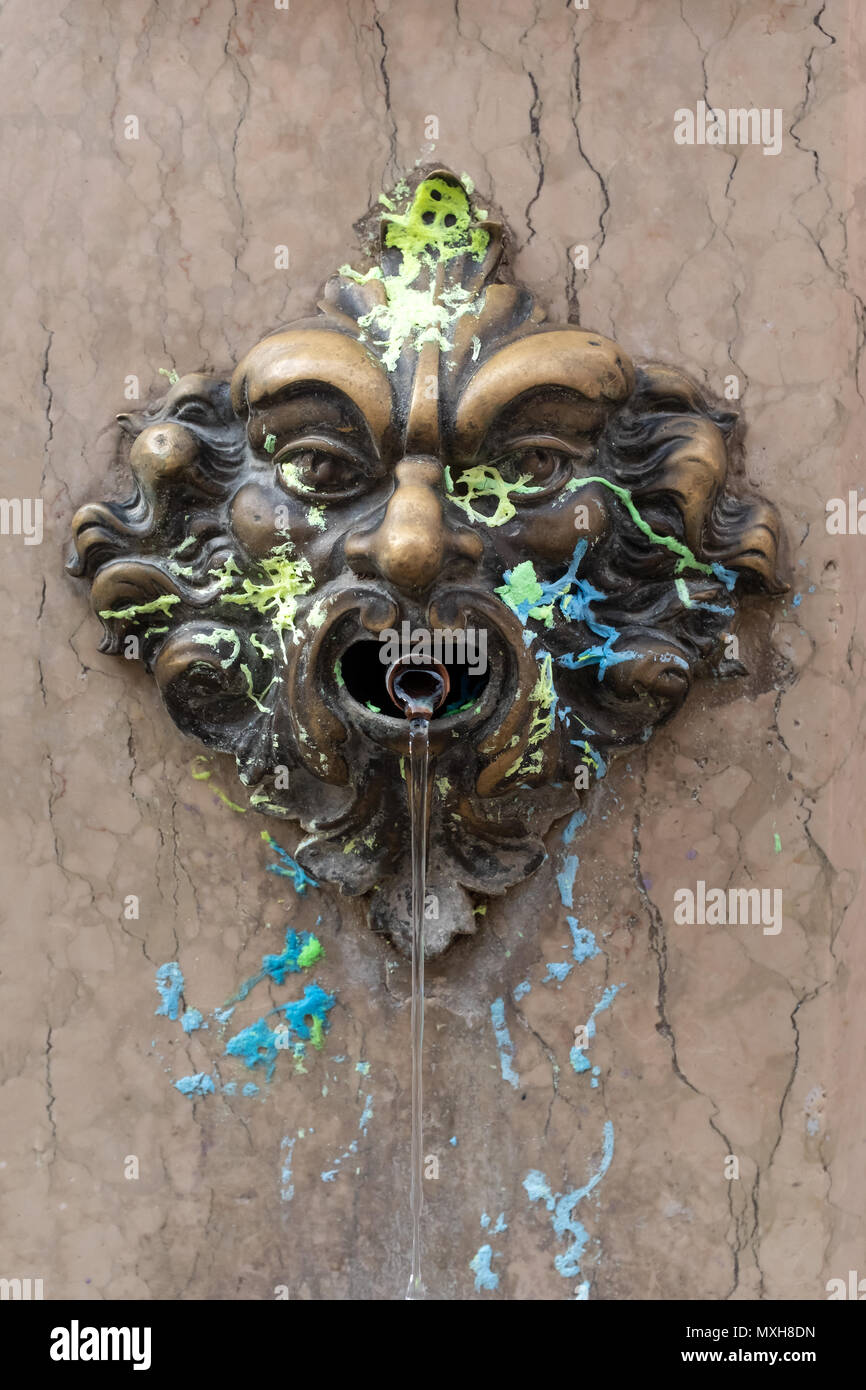 Dekorative Gesicht Brunnen, Venedig, Italien Stockfoto