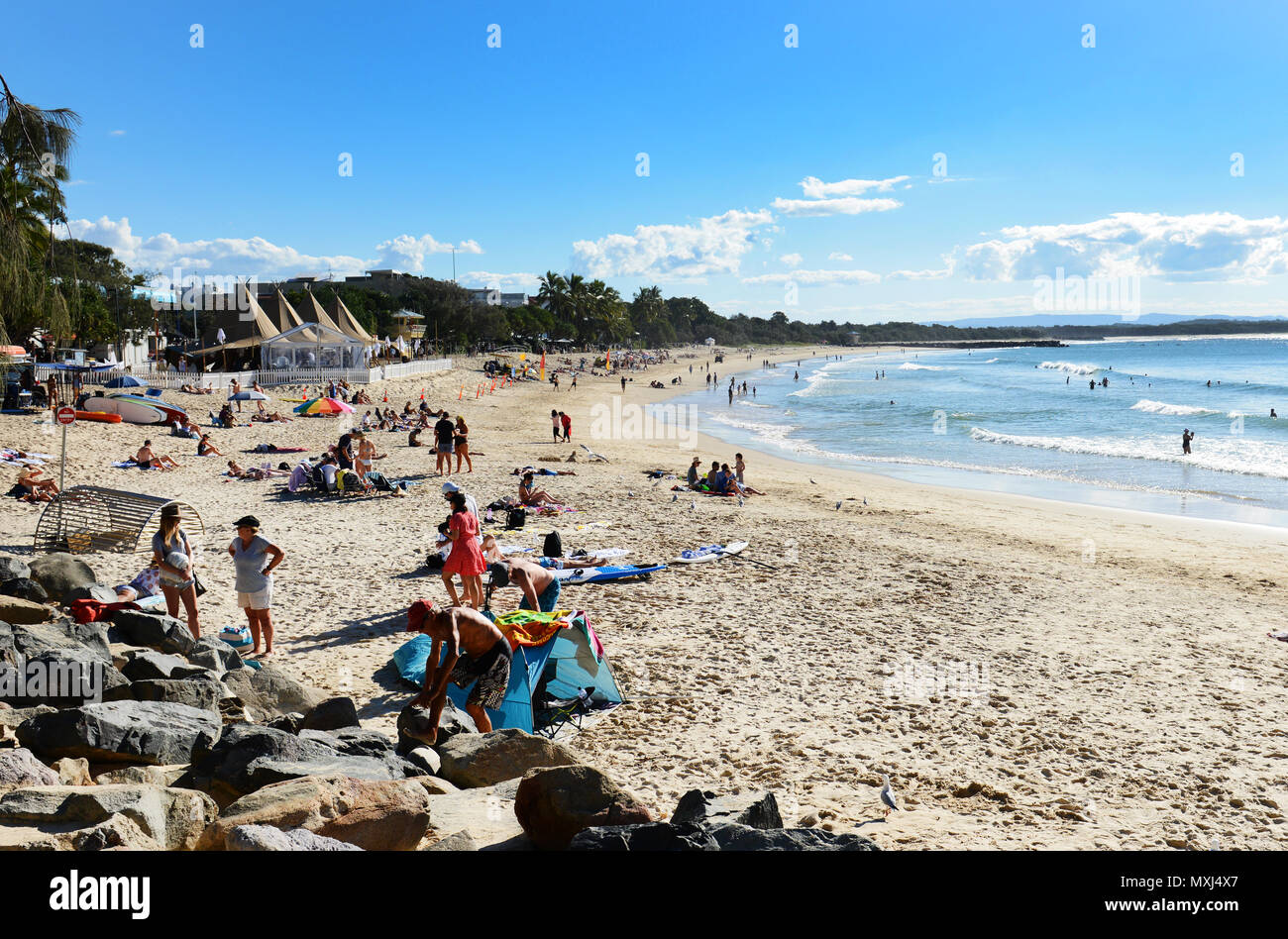 Die schönen weißen Sandstrand in Noosa Heads. Stockfoto