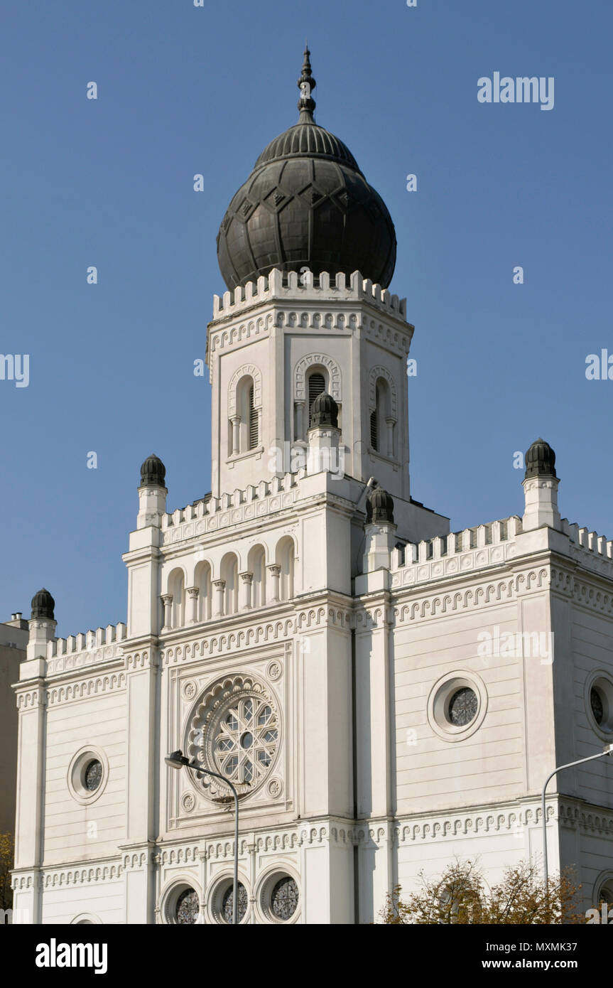 Museum für Wissenschaft und Technik und Magyar Fotografie, ehemalige Synagoge im maurischen Stil, Kecskemet, Ungarn Stockfoto