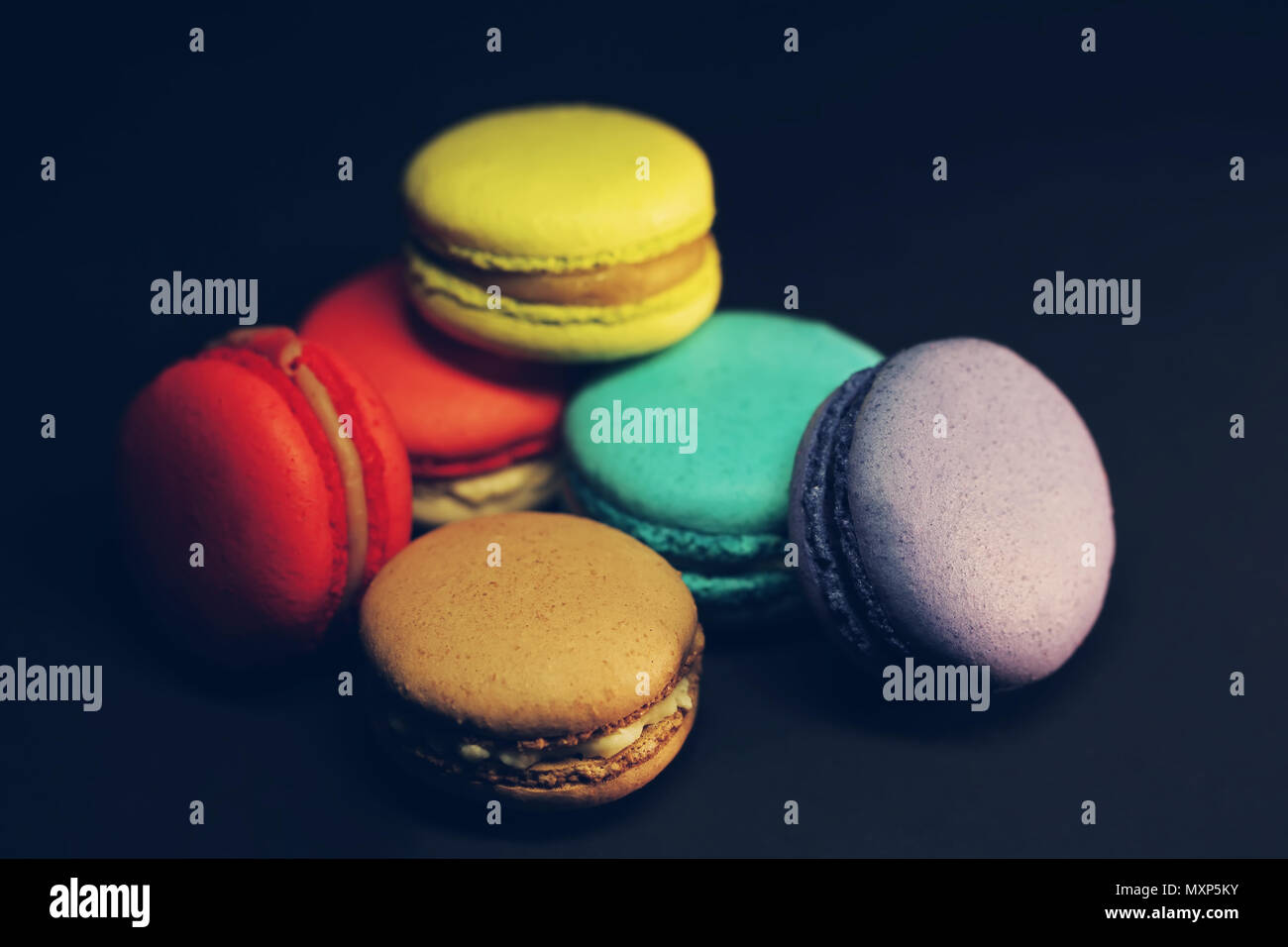 Schöne bunte Makronen essen Foto close up Stockfoto