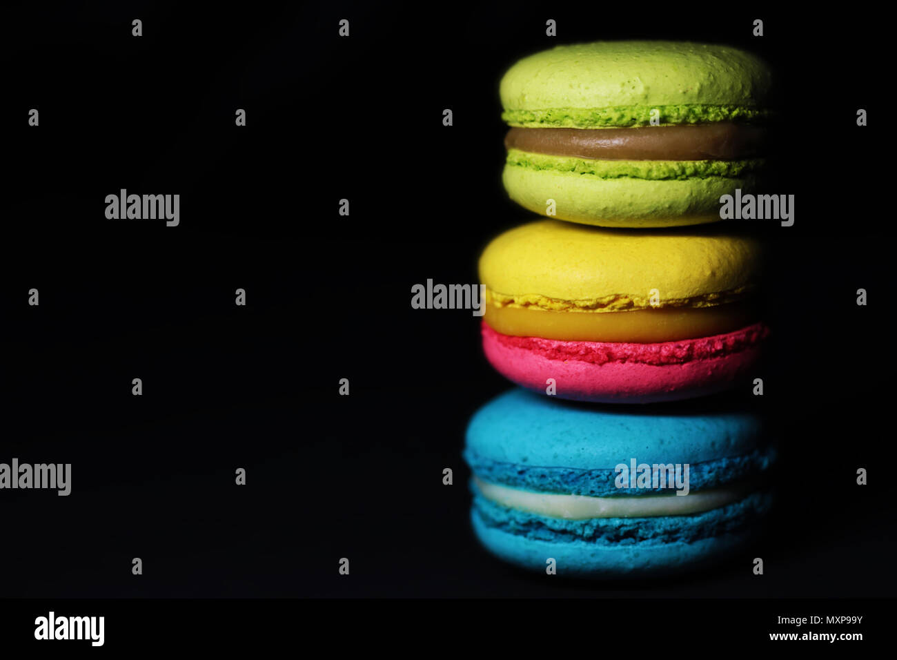 Schöne bunte Makronen essen Foto close up Stockfoto