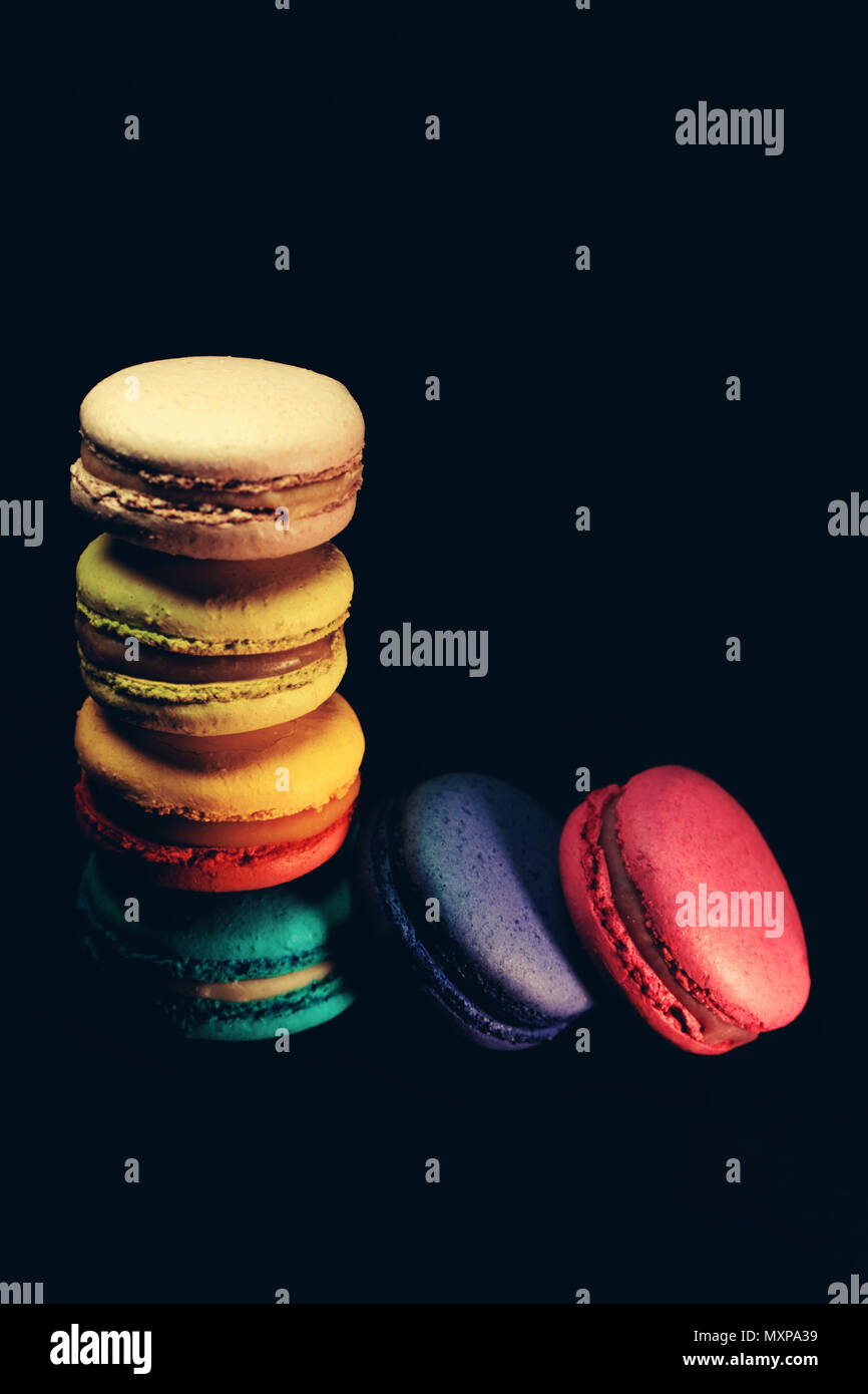 Schöne bunte Makronen essen Foto close up Stockfoto