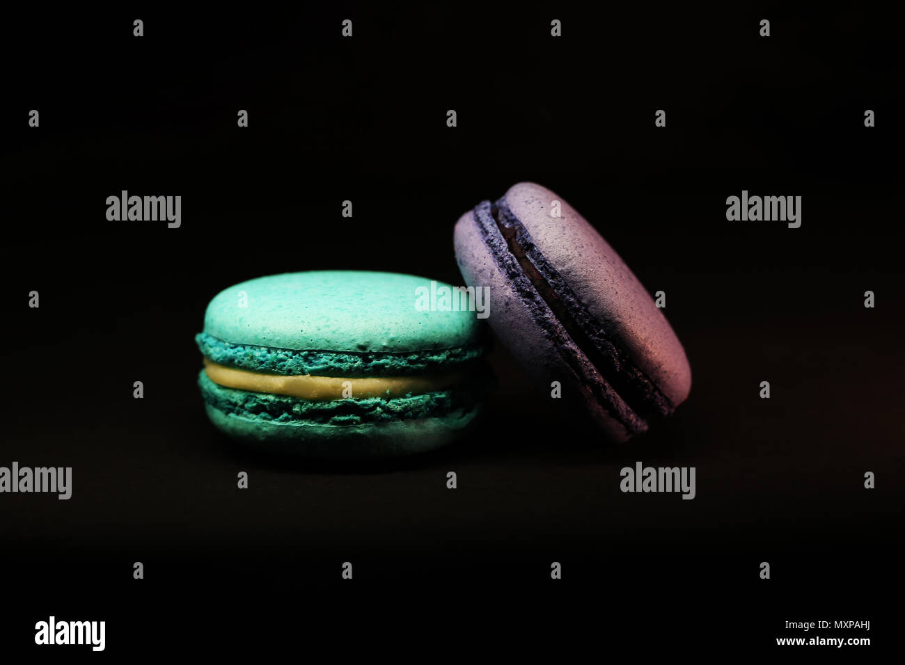 Schöne bunte Makronen essen Foto close up Stockfoto
