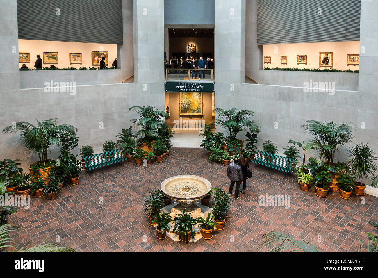 Atrium im Metropolitan Museum in New York Stockfoto