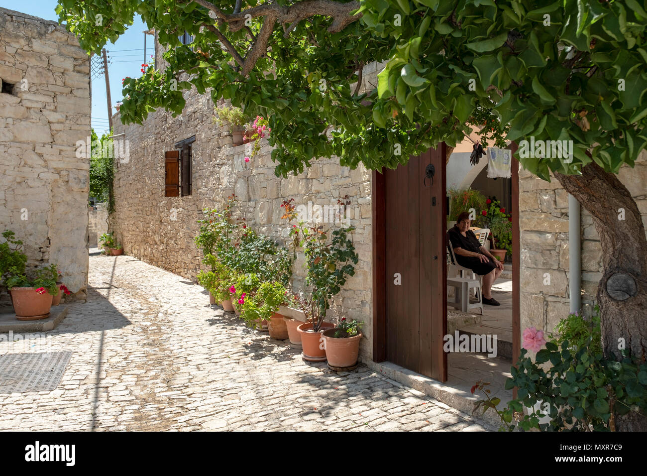 Einem malerischen Seitenstraße in Vasa village Zypern. Stockfoto