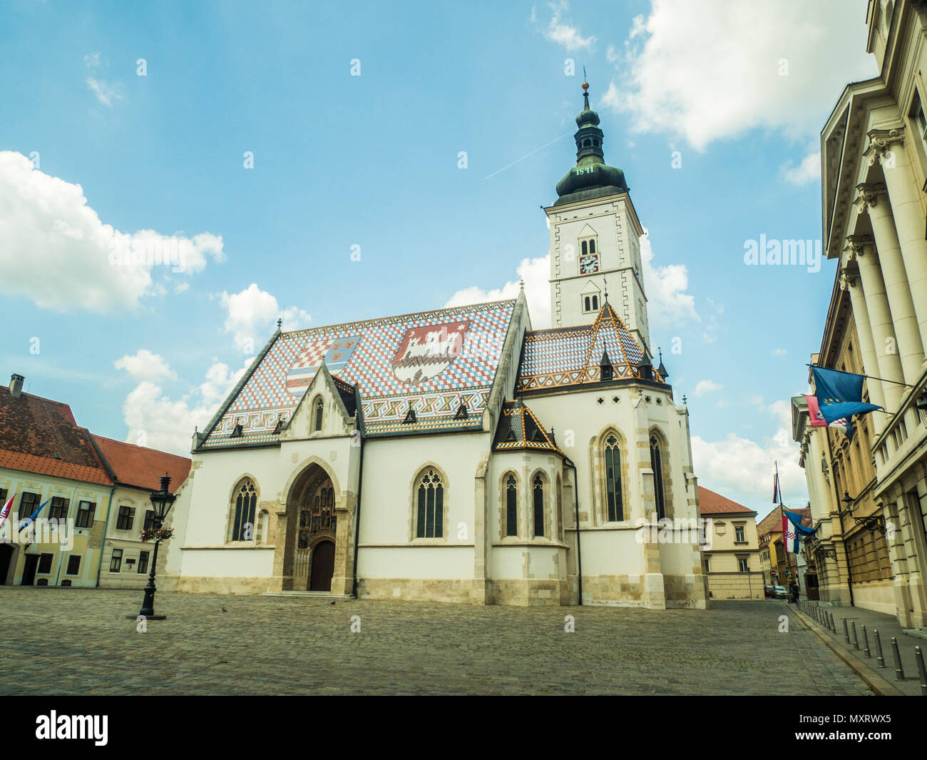 13. Jahrhundert St Marks Kirche mit ihrem Ziegeldach, Zagreb, Kroatien. Stockfoto