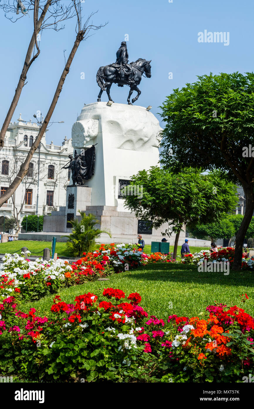 Plaza de San Martín und Denkmal für José de San Martín. Lima, Peru. Stockfoto