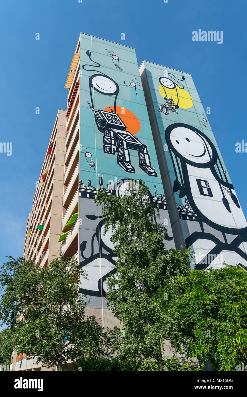 Wandmalerei von der Londoner Polizei, in der Nähe des Tegel, Berlin, Deutschland Stockfoto