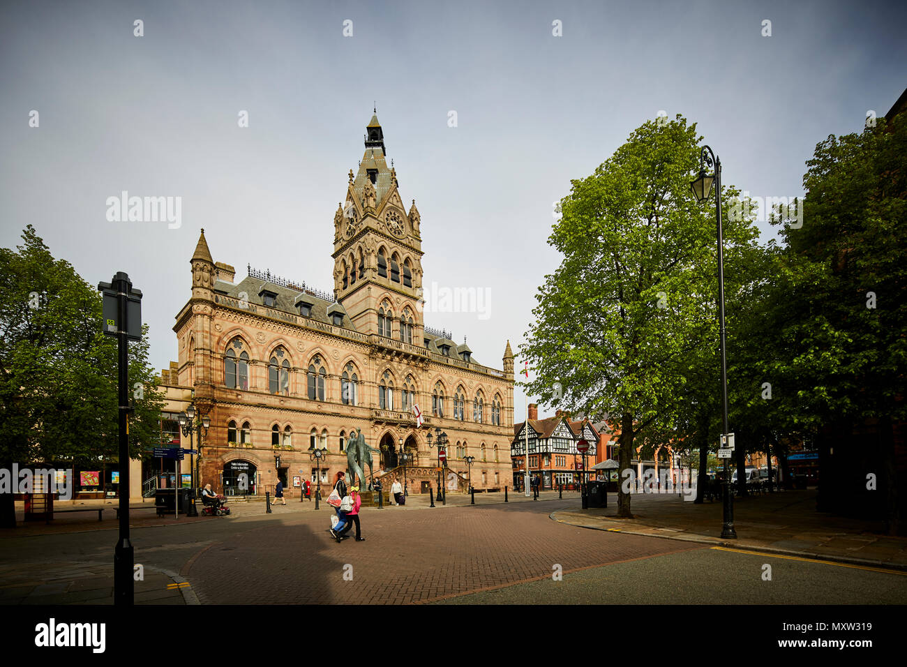 Wahrzeichen Gothic Revival Chester Rathaus Northgate Street Stadt Chester, Cheshire, England. benannte Grad II * denkmalgeschützte Gebäude von Architekt Willi Stockfoto