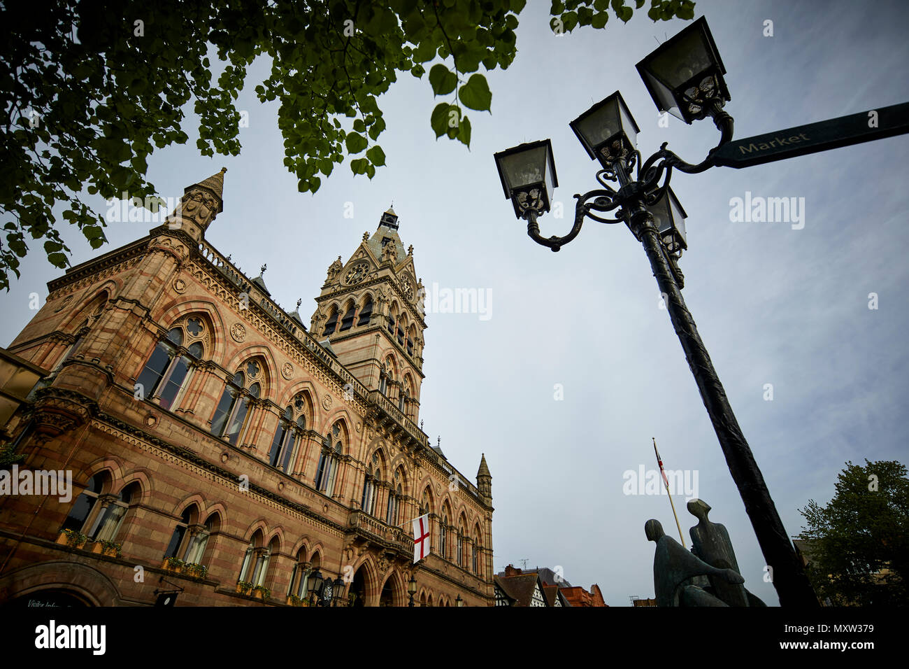 Wahrzeichen Gothic Revival Chester Rathaus Northgate Street Stadt Chester, Cheshire, England. benannte Grad II * denkmalgeschützte Gebäude von Architekt Willi Stockfoto