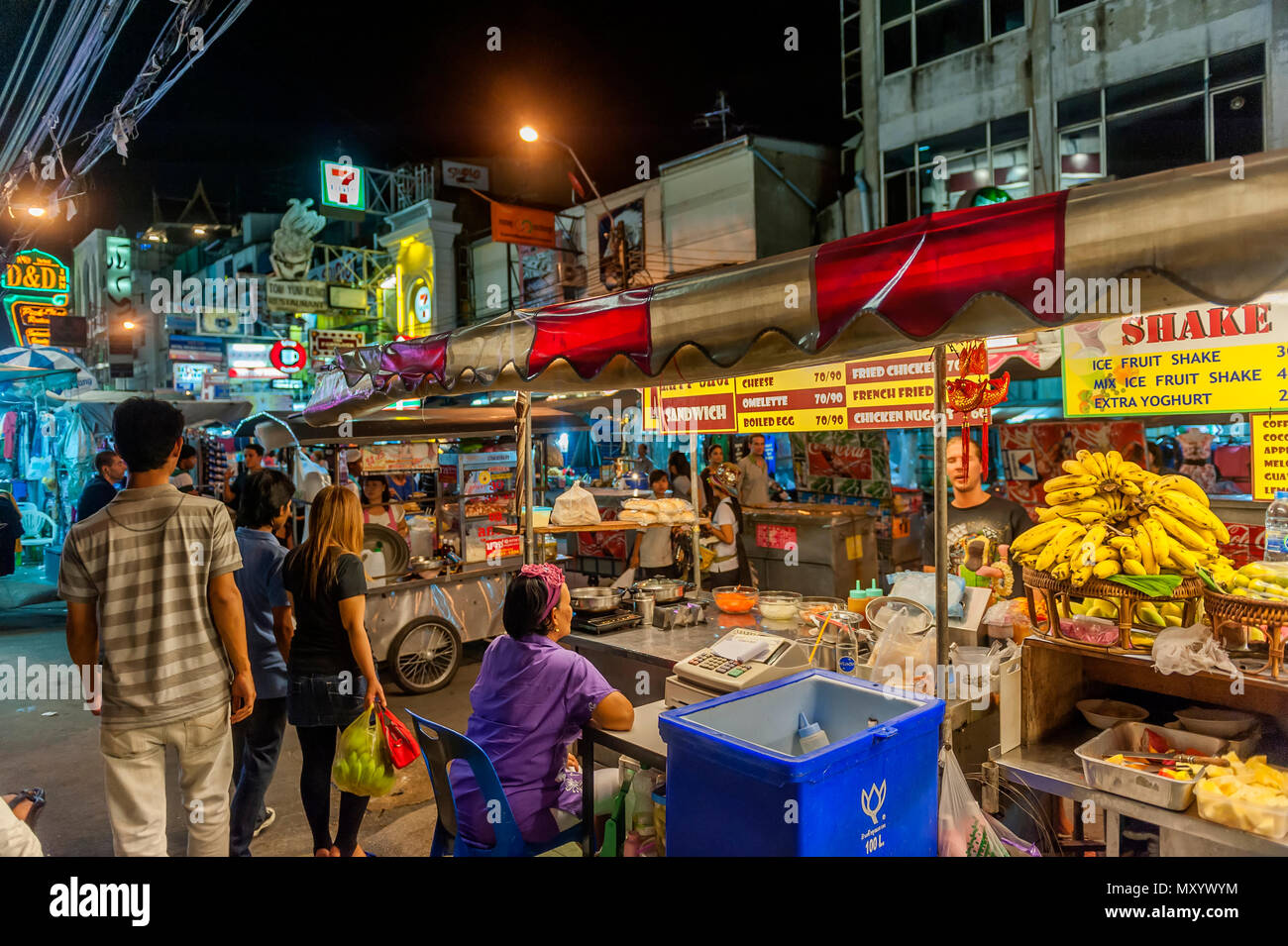 Khaosan Road oder Khao San Road, Bangkok, Thailand Stockfoto