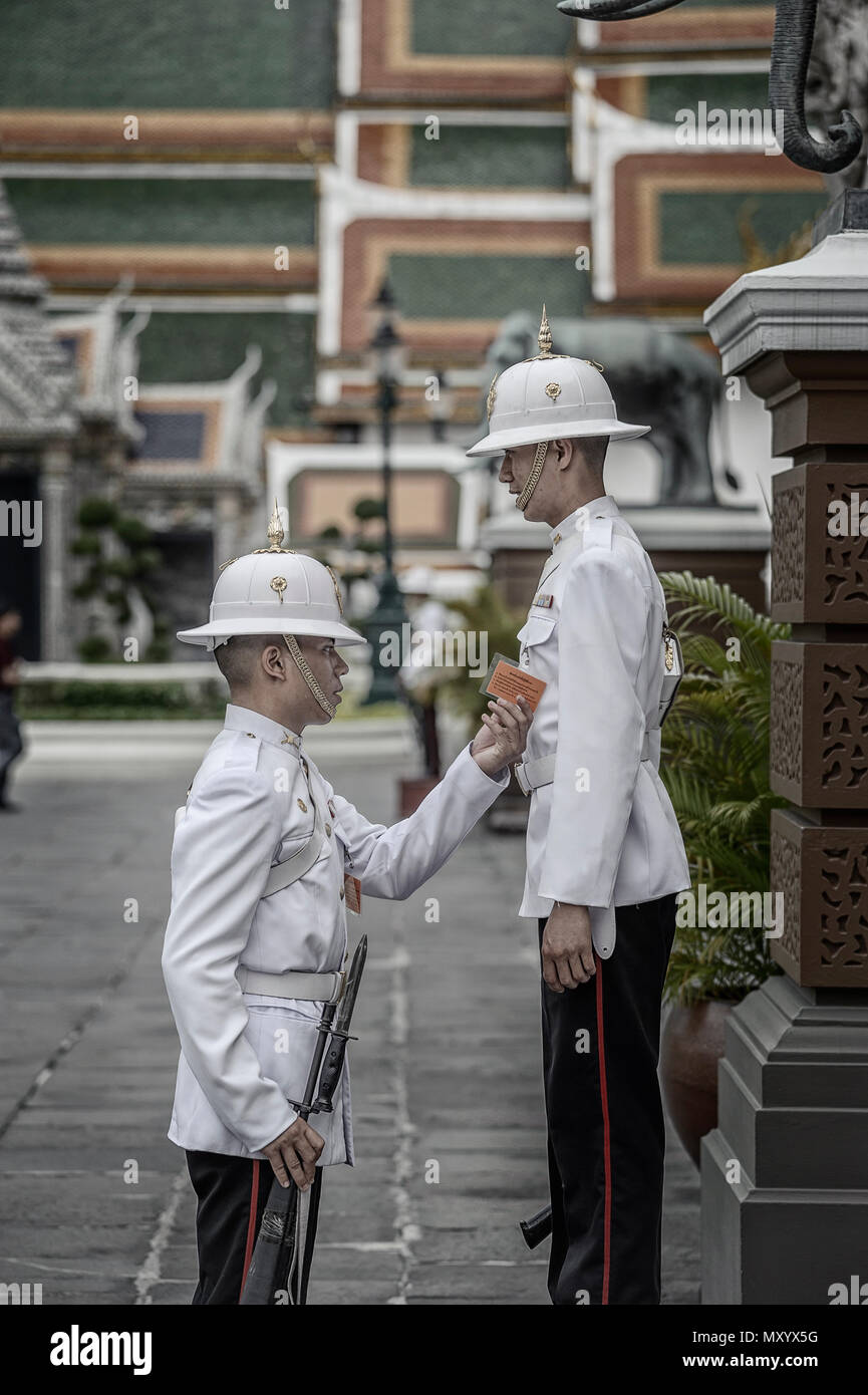 Schutzvorrichtungen an den königlichen Palast, Bangkok, Thailand Stockfoto