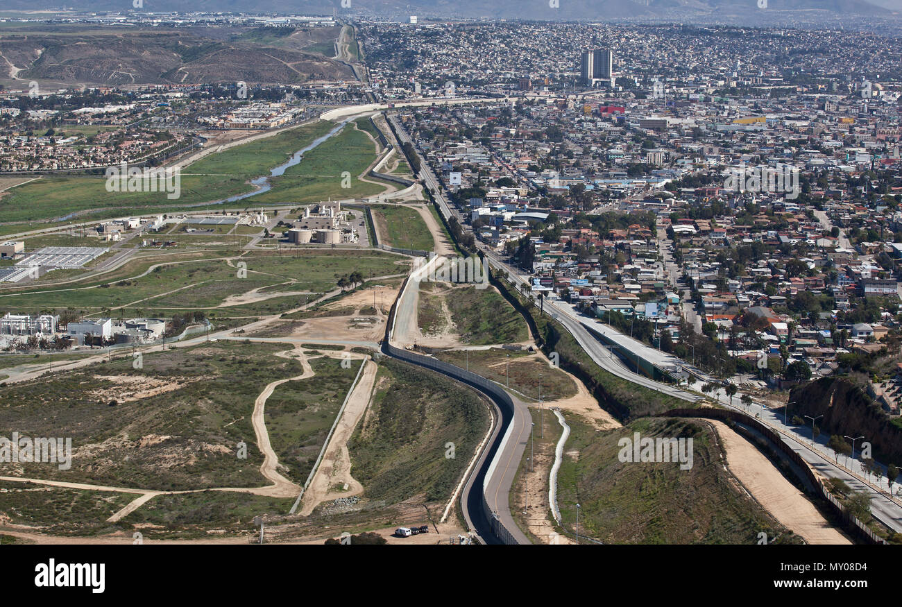 Fotos wurden von den Grenzzaun, der alond der Grenze in der Nähe von San Diego. Stockfoto