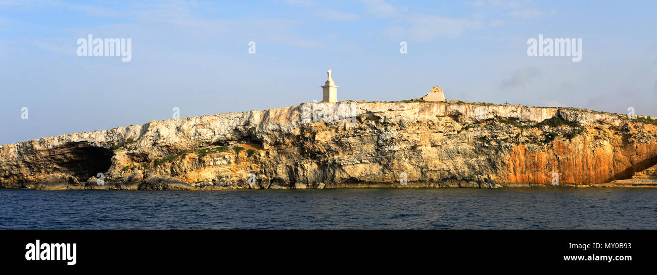 Die Insel von St. Pauls, Saint Pauls Bay, Selmunet, ist eine kleine Insel aus Selmun Malta. Stockfoto